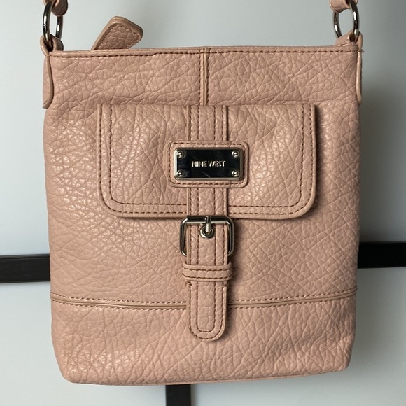 Preloved Nine West Textured Crossbody Adjustable Strap Bag Colour Shade of Peach - Picture 17 of 17